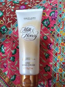 Milk And Honey Gold Moisturising Hand Cream