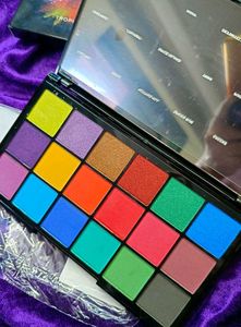 Makeup Revolution Landon Eyeshadow Palette