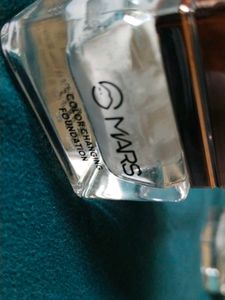 Mars Colour Changing Foundation