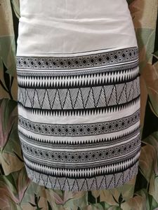 Chic Sleeveless Dress