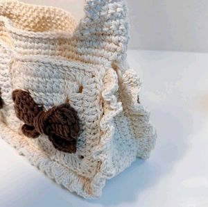 Crochet Bow Pocket Handbag