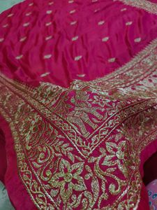 Beutiful Zari Work Saree 💗