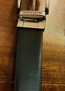 VAN HEUSEN