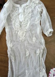 White Embroidered Kurta