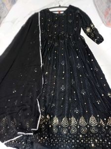 Elegant Black Embroidered Kurta 2psc Set