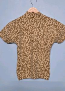 Leopard Print Knit Top