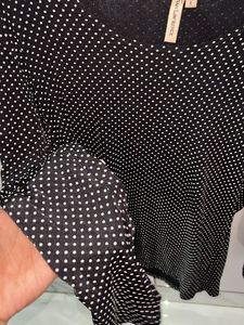 POLKA DOTS TOP 🖤