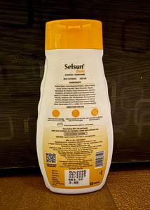 Selsun Anti Dandruff Shampoo With Teal Kajal