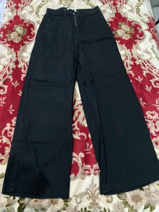 Max Women’s Wide Leg Black Pants