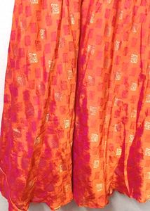 Elegant Orange Embroidered gown👗💕