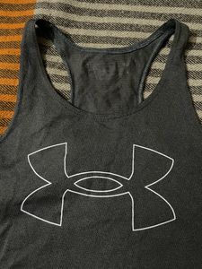 Under Armour Women vest