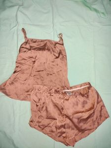 H&amp;M NIGHT SUIT SET