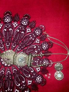 Mirror Embellished Necklace Set