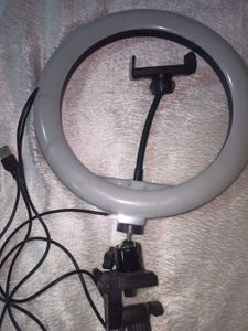 Ring light