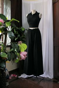Black Crop Top