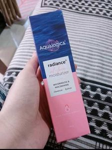 Aqualogica Radiance + Oil Free Moisturizer💮
