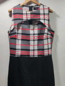 Stylish Plaid Cutout Bodycon Dress
