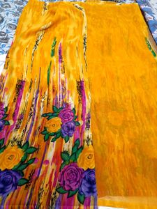 SAGUN Floral Print Saree