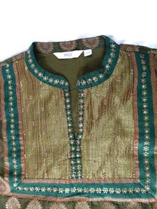 Elegant Ethnic Kurti