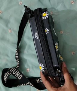 Daisy Crossbody Bag And Kurtha