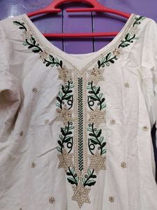 Pakistani White 3pcs Suit