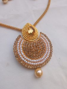 Golden Necklace Earrings Set