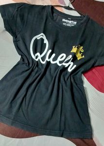 QUEEN GRAPHIC TEE