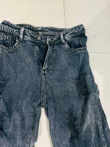 Men's Straight Fit Jeans.