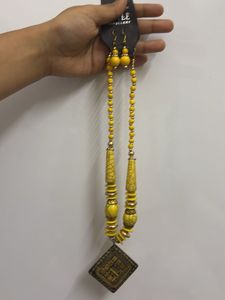 Yellow Beaded Jewelry Set