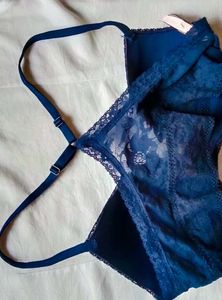 Blue Navy Lace Bra By Victoria&#39;s Secret.