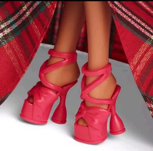 Barbie Holiday 2024 [Brunette]