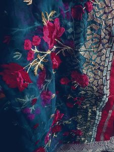 2 Dupattas..