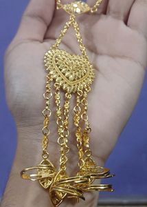 Hath Phool Artificial