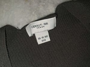 Fitted Sweatneck Charcoal Top
