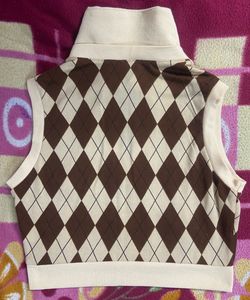 SweatyRocks Women&#39;s Sleeveless Collared V Neck Arg