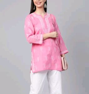 Chikankari Kurti 🌸