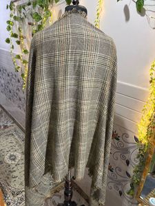 Burberry Semi Winter Shawl