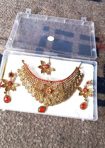 Red And Golden Color,har Set