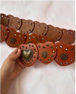 Vintage Pinteresty Y2k Leather Heart Disc Belt