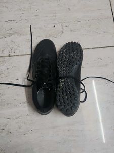 Black football Shoes