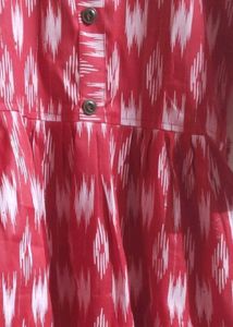 Women Cotton Red Long Kurta....