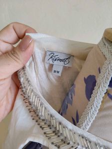 Chic Sleeveless Blouse
