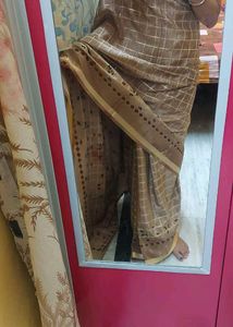 glossy soft stylish saree