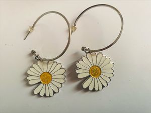 Aesthetic Daisy Earring