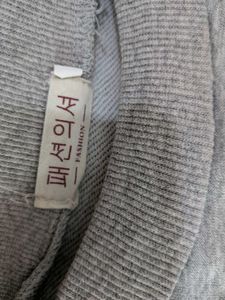 Grey Cropped Sweatshirt