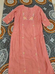 Straight Kurta With Elegant Look