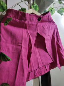 Hi I&#39;m Selling This Skirt Which Is Absolutely New