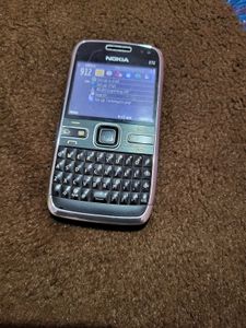 Nokia E72 - Classic!