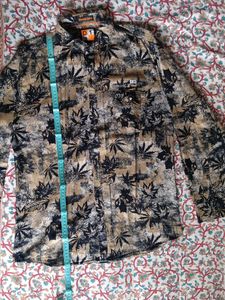 Abstract Leaf Print Button-Down