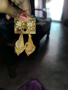 Gold Tone Flower Earrings